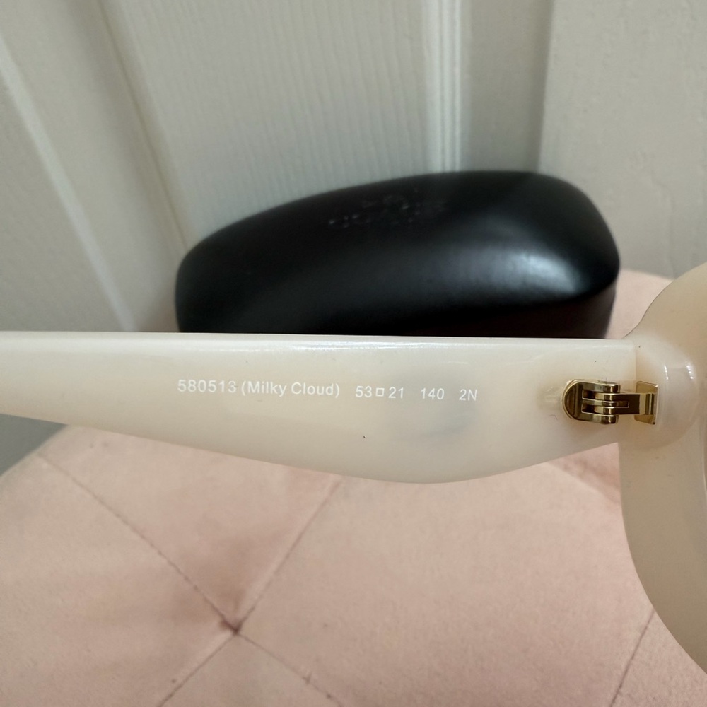 Coach Tabby Icon Milky White Oval Sunglasses - Picture 4 of 8